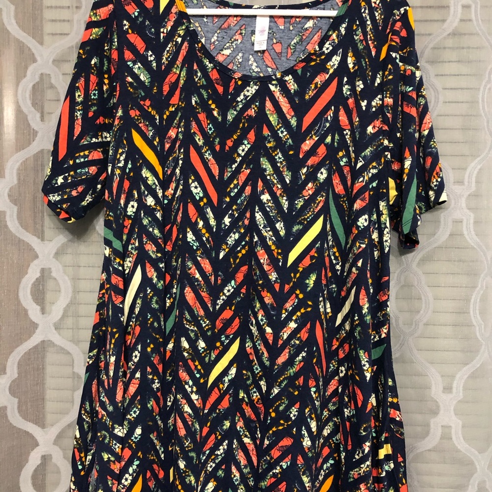 LuLaRoe Perfect T
